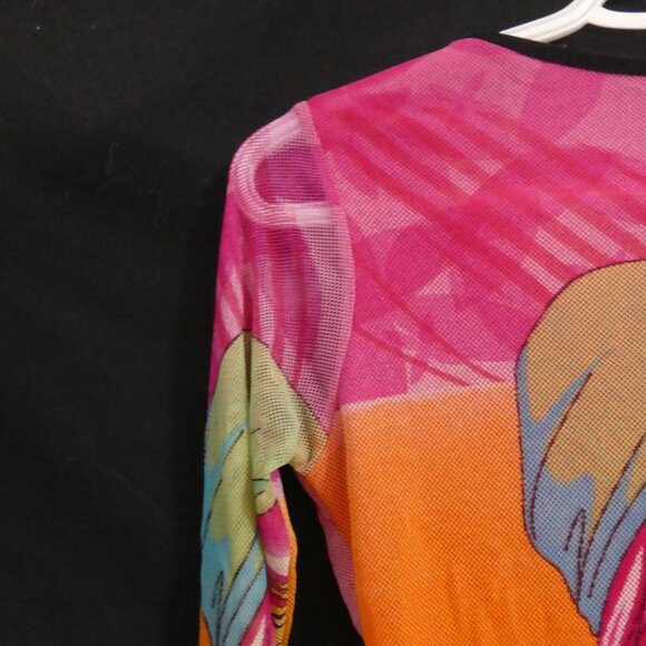 Girls Colorful Lined Vibrant Graphic Shirt | m - l | Pristine Condition - Picture 11 of 16